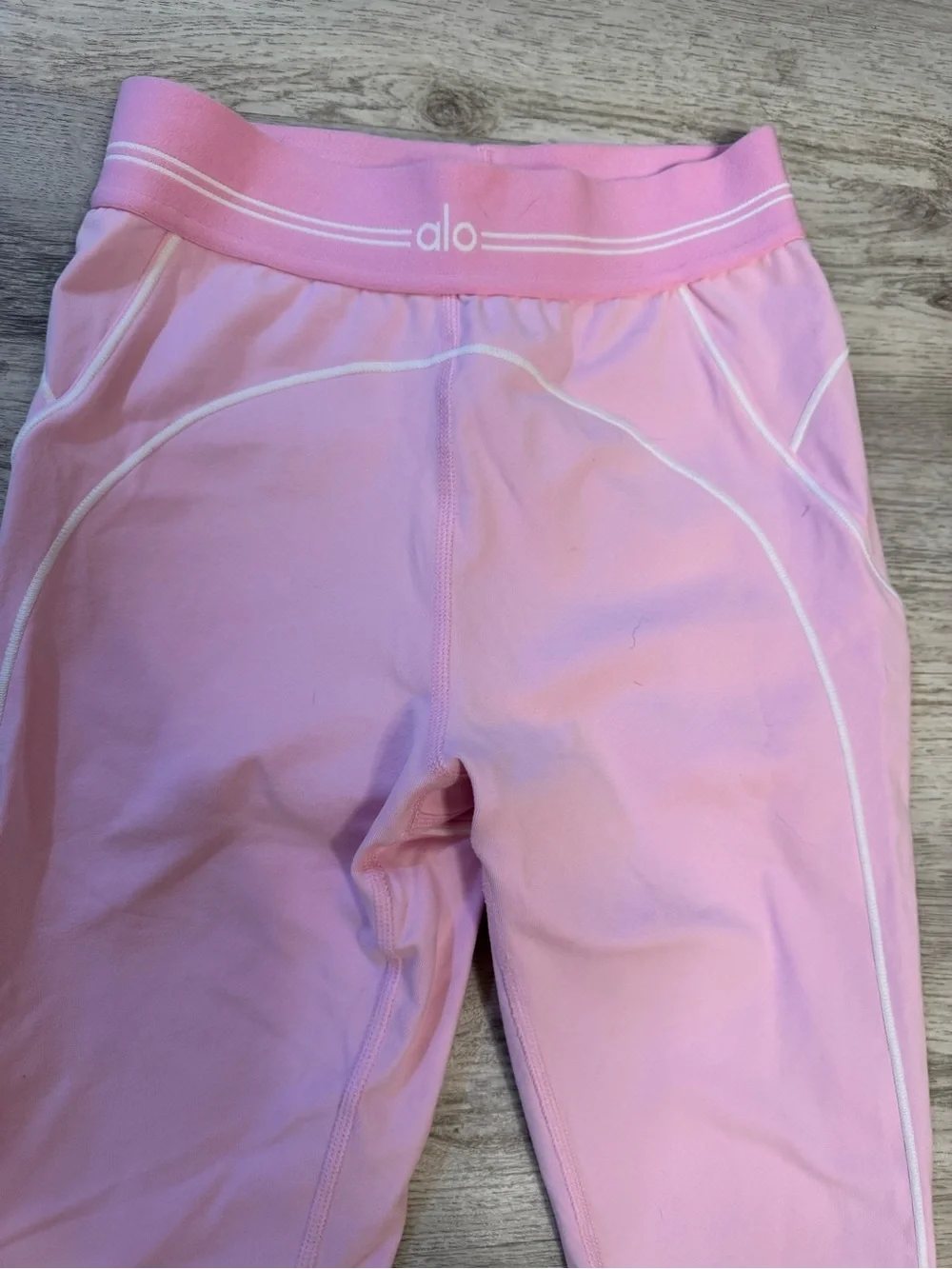 Alo Yoga Airbrush High-Waist Heart Throb Legging